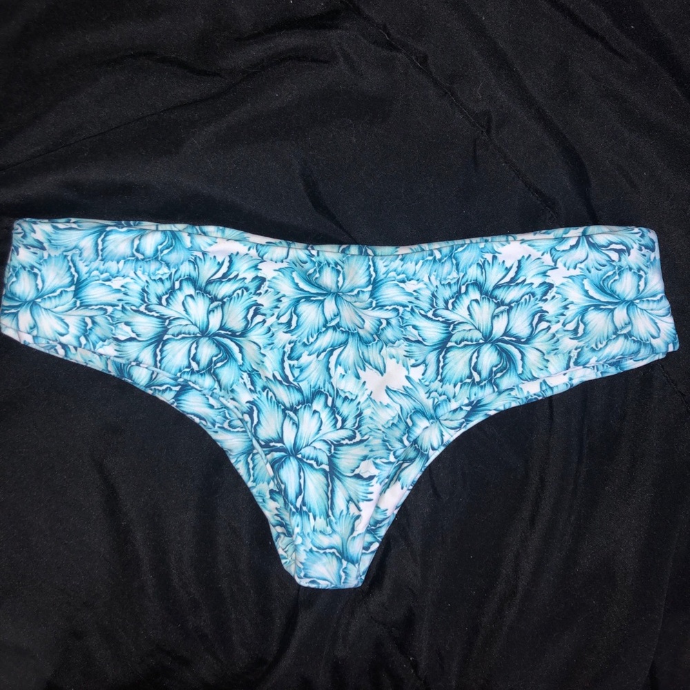 Mikoh Bondi Bottom